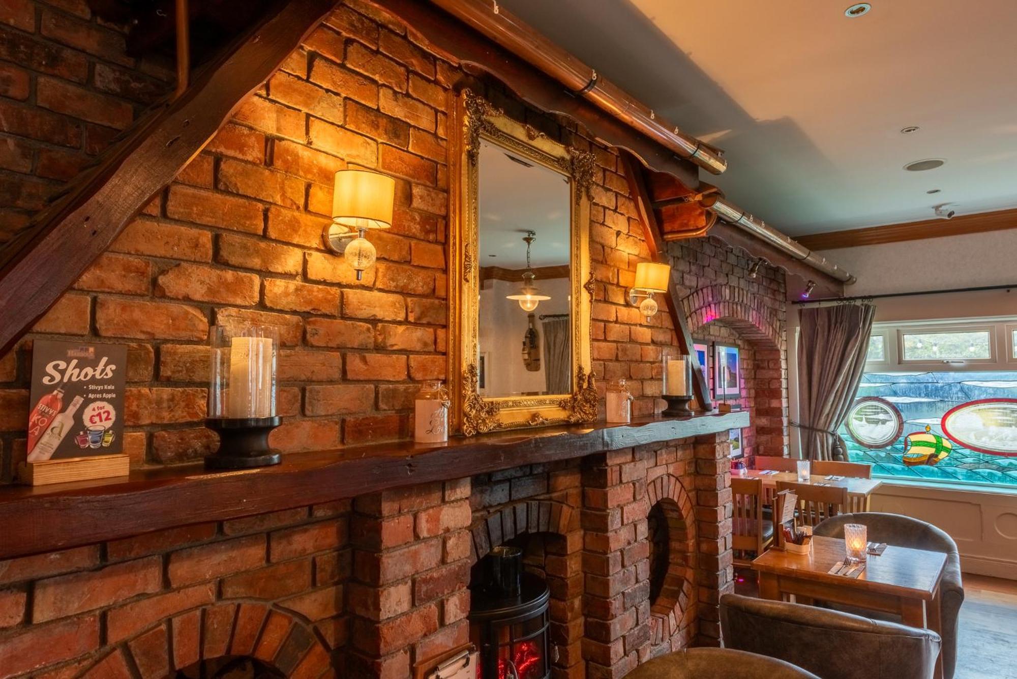 The Harbour Inn Buncrana Esterno foto