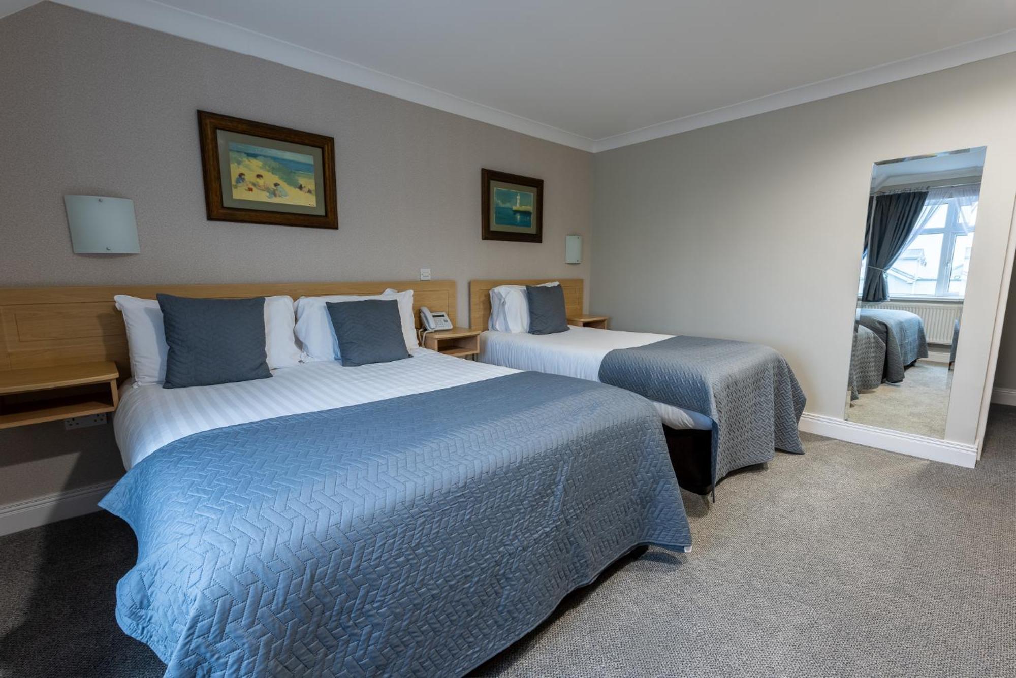 The Harbour Inn Buncrana Esterno foto